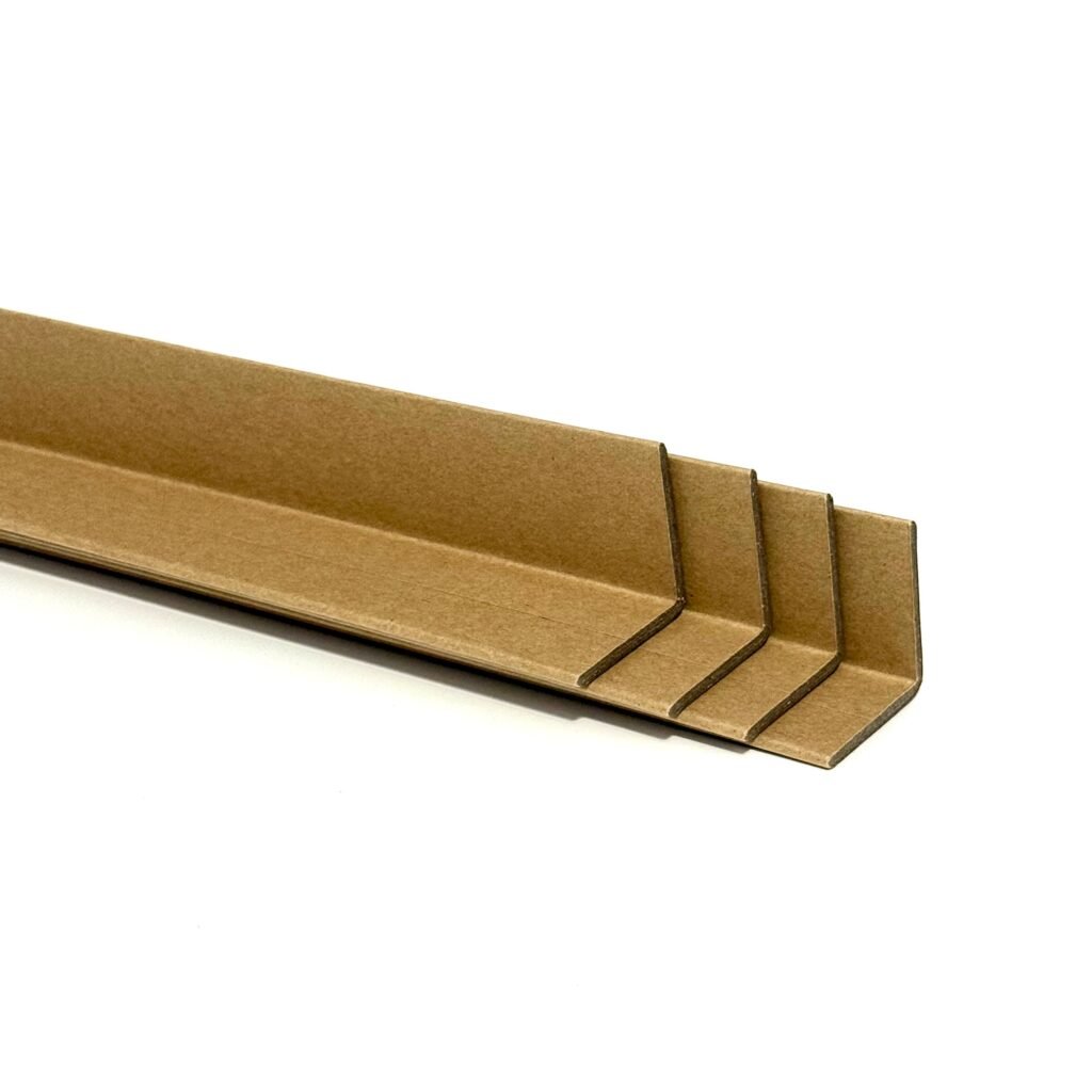 Paper corner protector for pallet edge protection